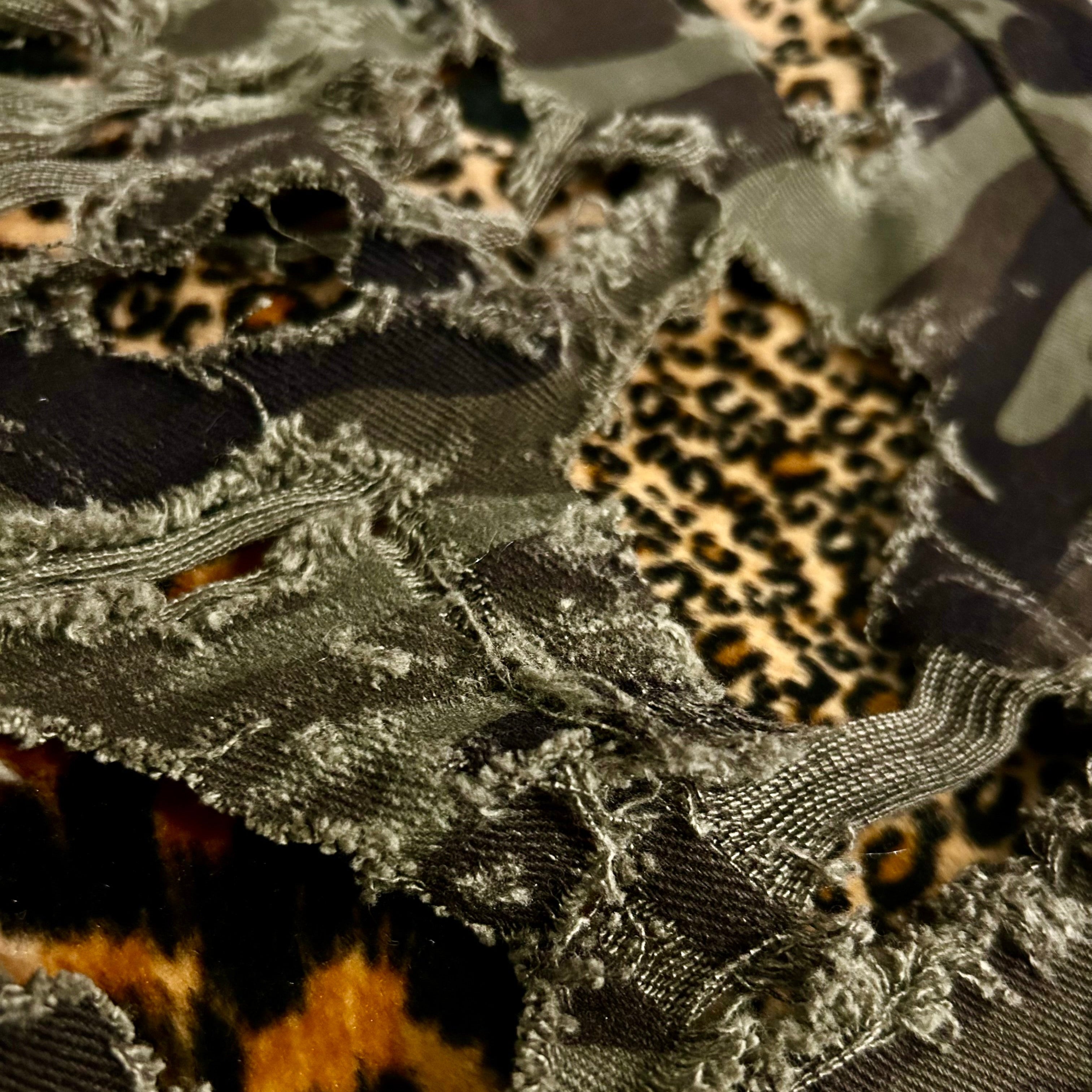 Camo Leapord Rips Jeans